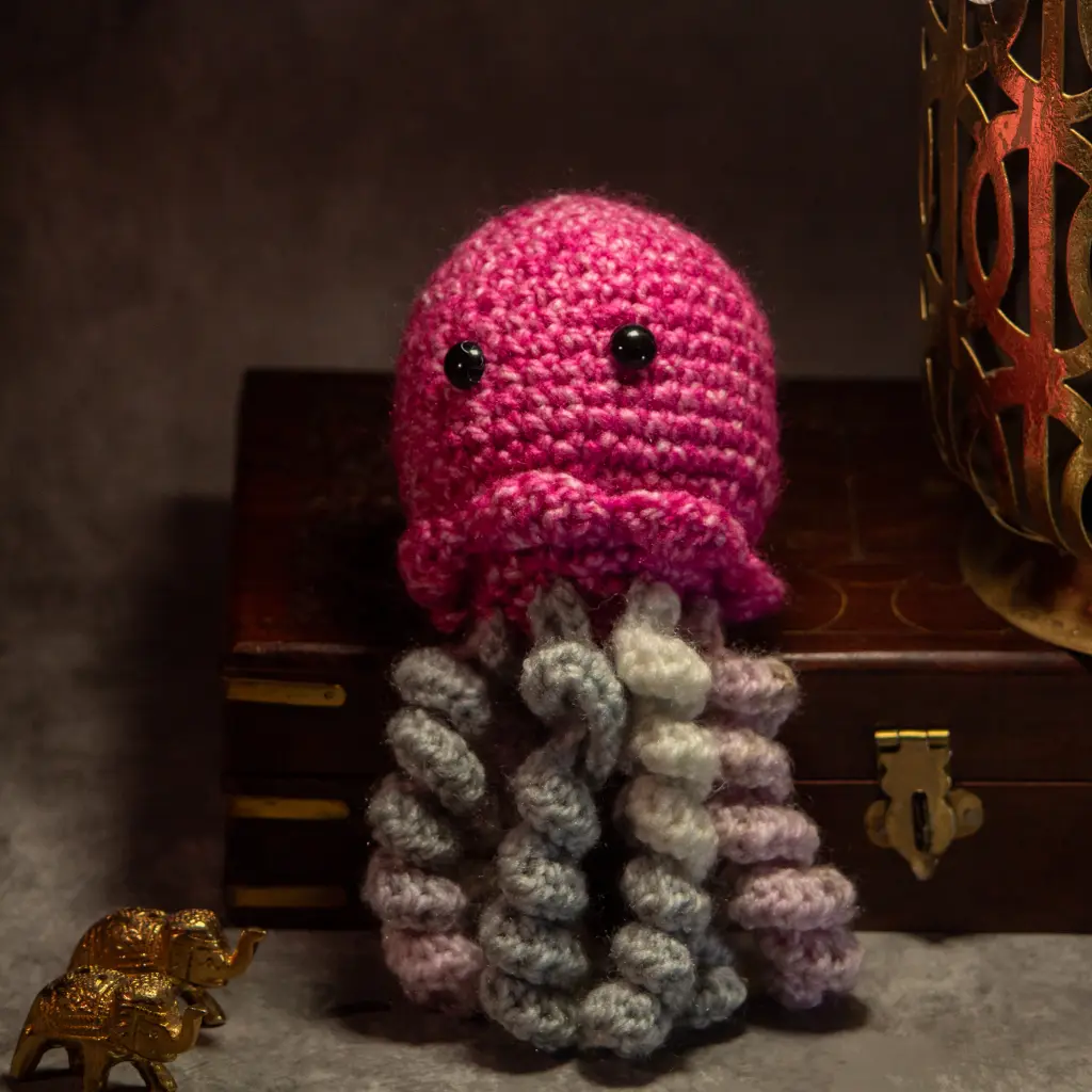 Jellyfish Curly – Raspberry Mist Jellyfish Curly – Raspberry Mist - Image 1